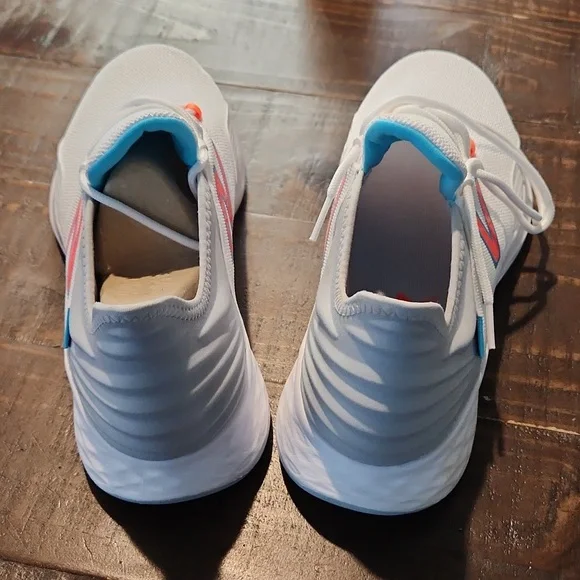 Womens New Balance sz 10.5 - Picture 6 of 6